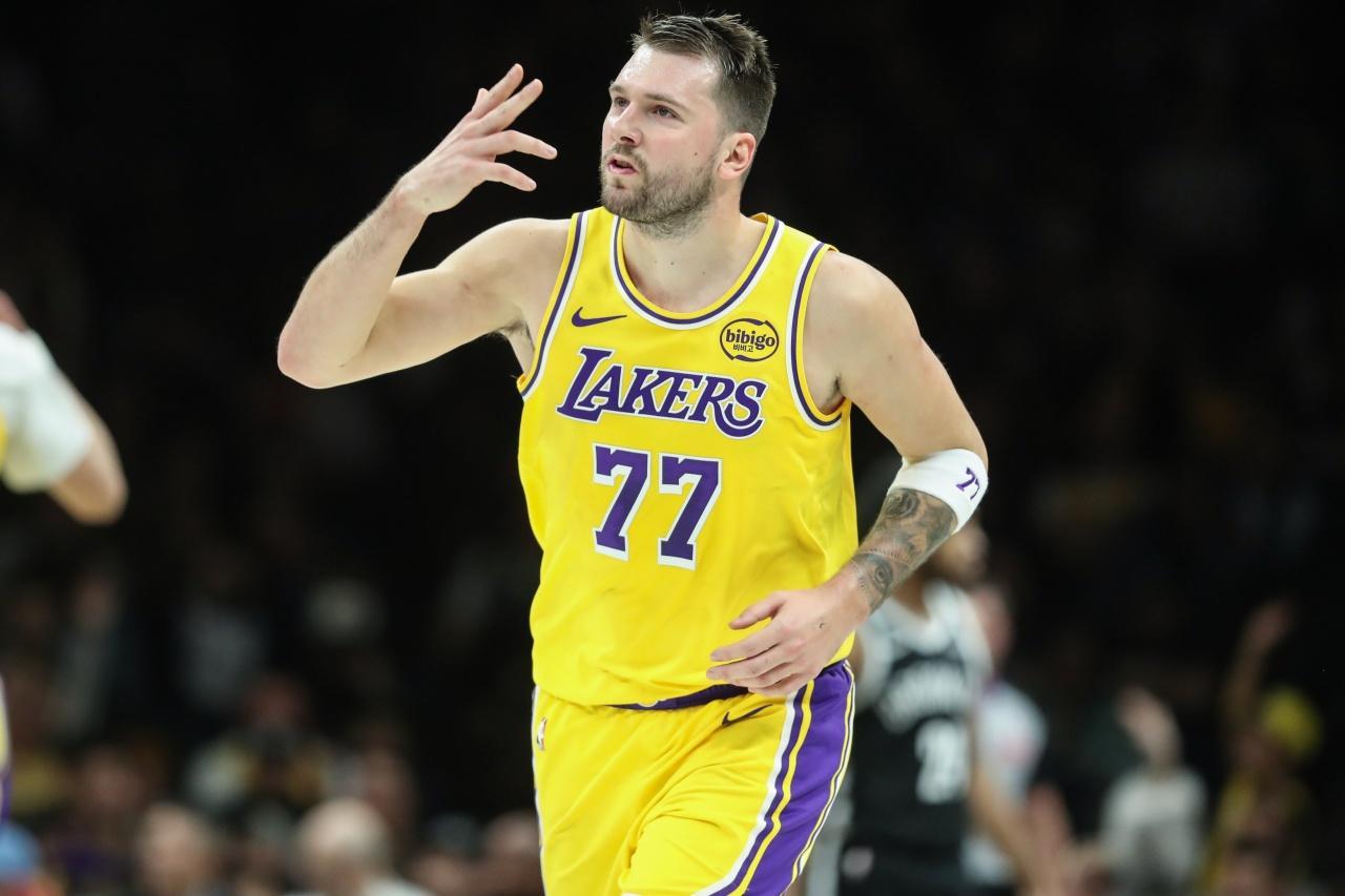 世界杯直播下载-四换九！NBA一夜传来大交易，状元远赴奇才，独行侠再现谜之操作